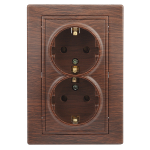 Розетка Intro Plano 1-205-10 с заземлением двойная 2X2P+E Schuko 16А-250В IP20 СУ венге