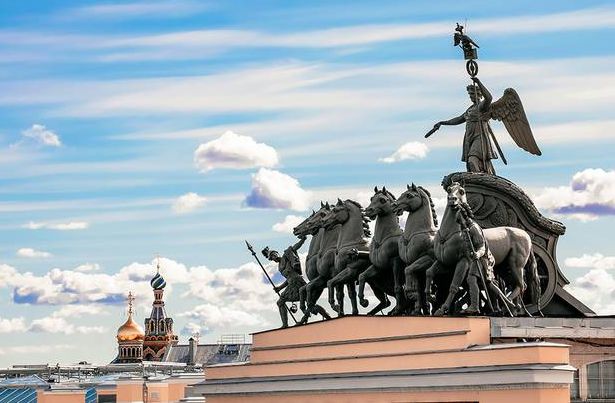 Продуктовые обучения для дистрибьюторов ЭРА в Санкт-Петербурге