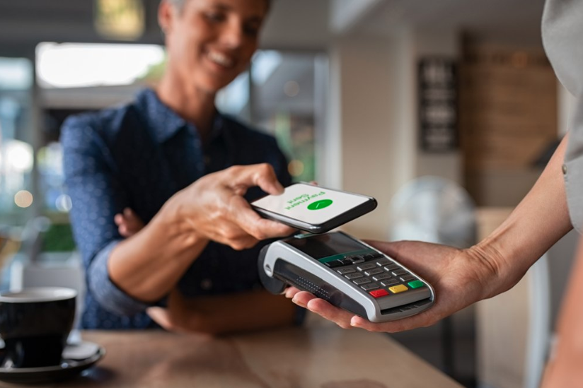 В 2025 году в РФ заработает аналог Apple Pay
