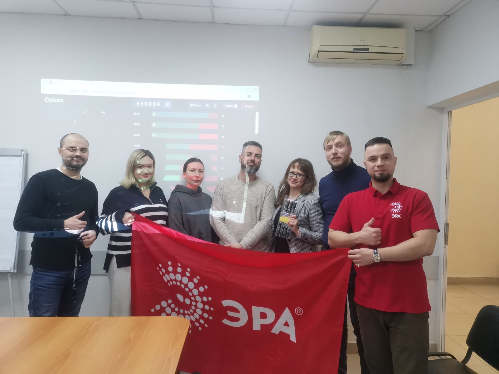Для двух офисов ЭТМ в Перми проведены продуктовые тренинги ЭРА