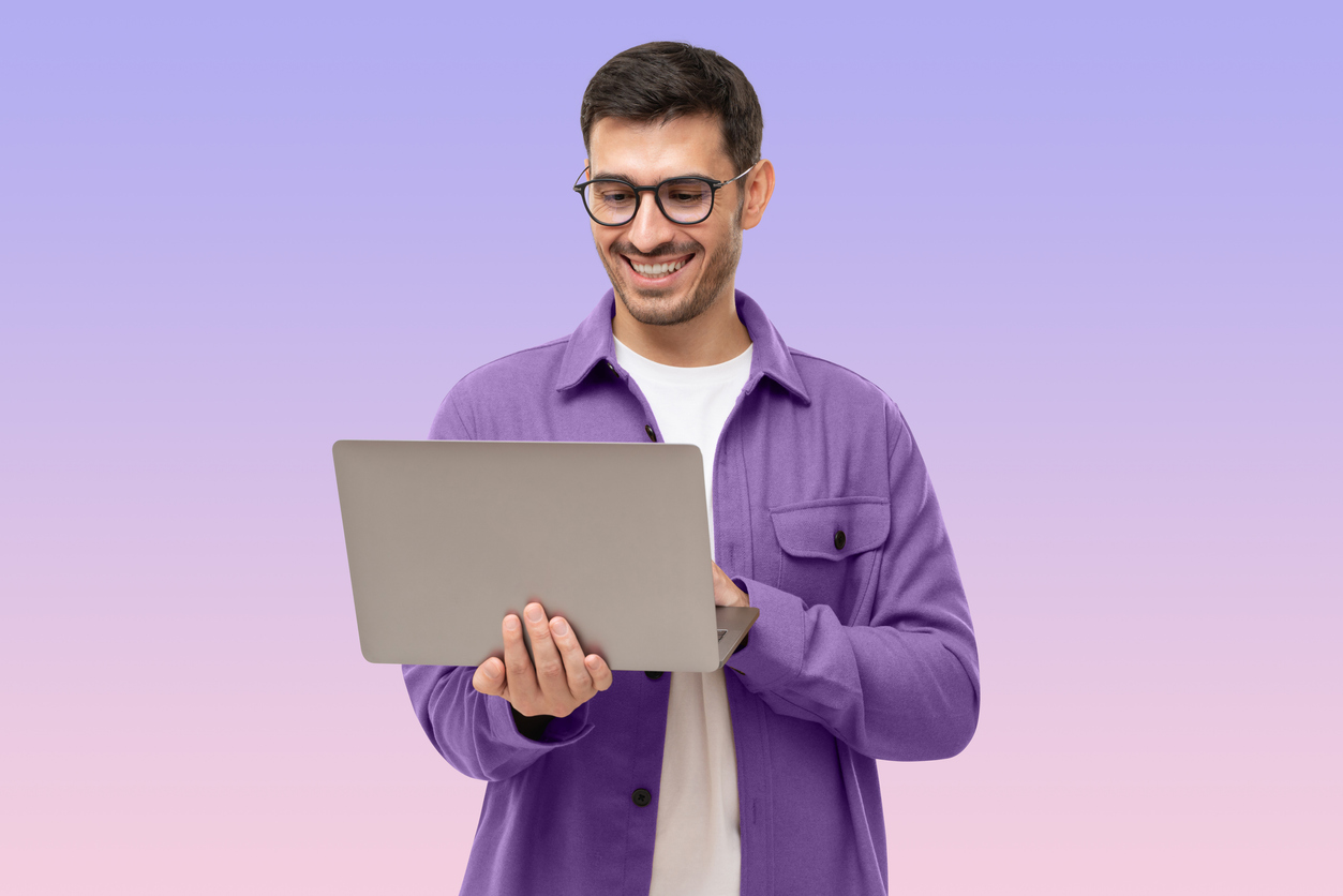 46% россиян готовы смотреть рекламу в приложениях за бонусы